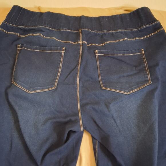 Women's Pull On Demin Jeans Plus Size 24TL Dark Wash Stretch Waist By Avenue - Picture 5 of 16